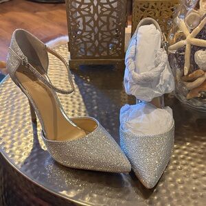 Jewel by Badgley Mischka Elegant Silver sparkling stilettos-style Jailene -11